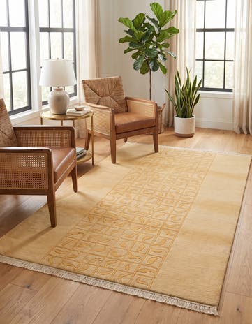 4' 1 x 5' 10 Hand Knotted Nepal Wool Rug