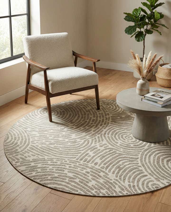 7' 10 x 7' 10 Easy-Clean Modern Indoor / Outdoor Round Rug