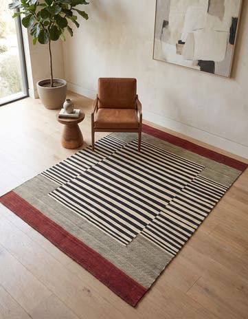 4' 4 x 5' 9 Hand Woven Kilim Modern Wool Rug