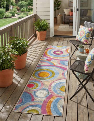 2' x 8' Easy-Clean Modern Indoor / Outdoor Runner Rug