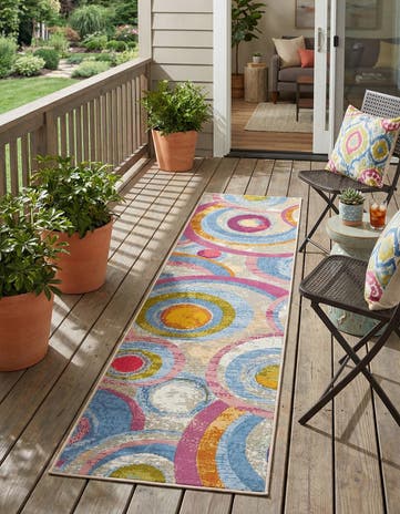 2' x 8' Easy-Clean Modern Indoor / Outdoor Runner Rug