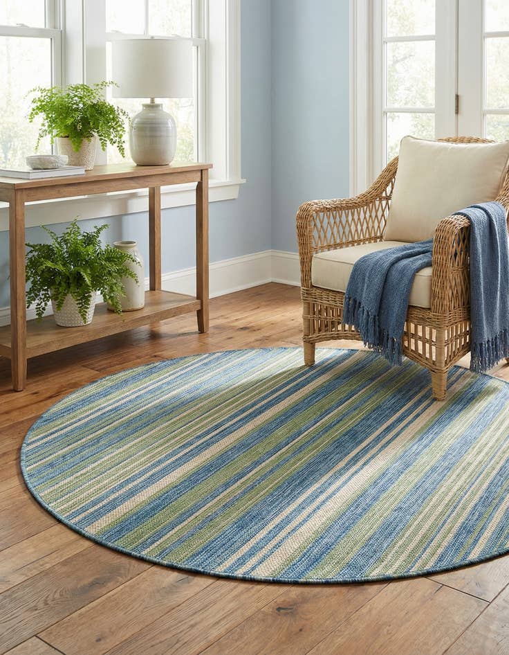 Detail image of 4' x 4'  Washable Baja Indoor / Outdoor Round Rug