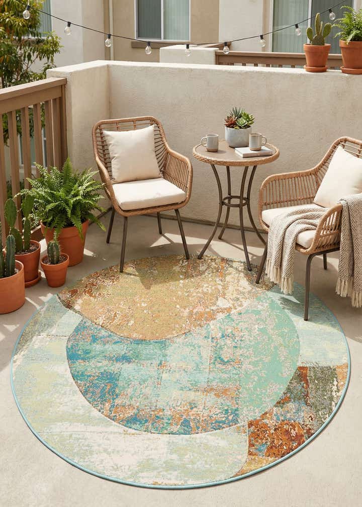 5' 3 x 5' 3 Easy-Clean Modern Indoor / Outdoor Round Rug