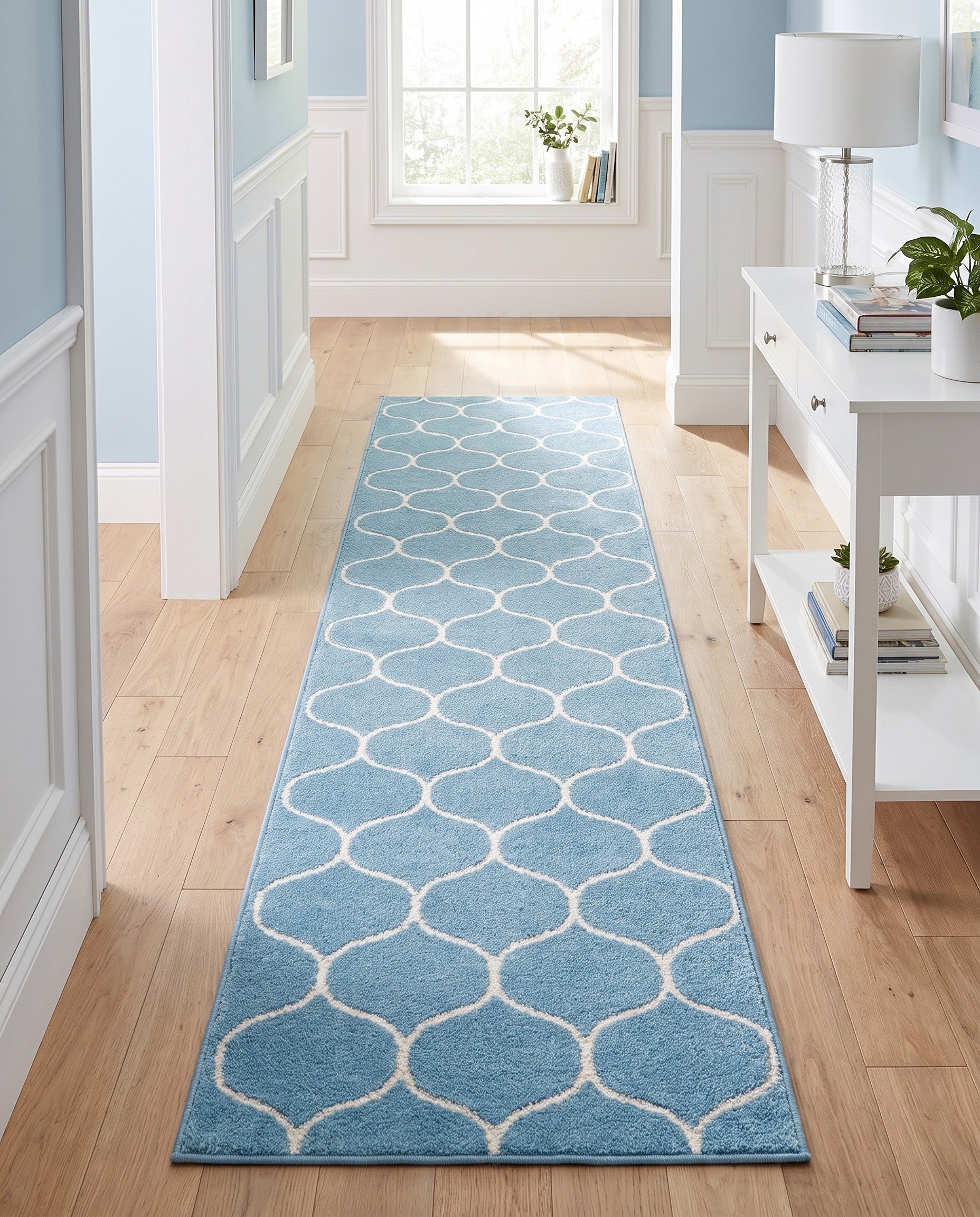 2' x 8' 8 Lattice Frieze Runner Rug