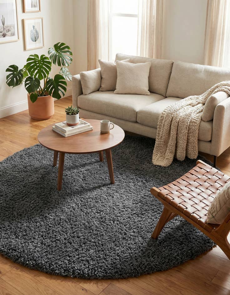 Detail image of  5' 3 x 5' 3 Zermatt Shag Round Rug