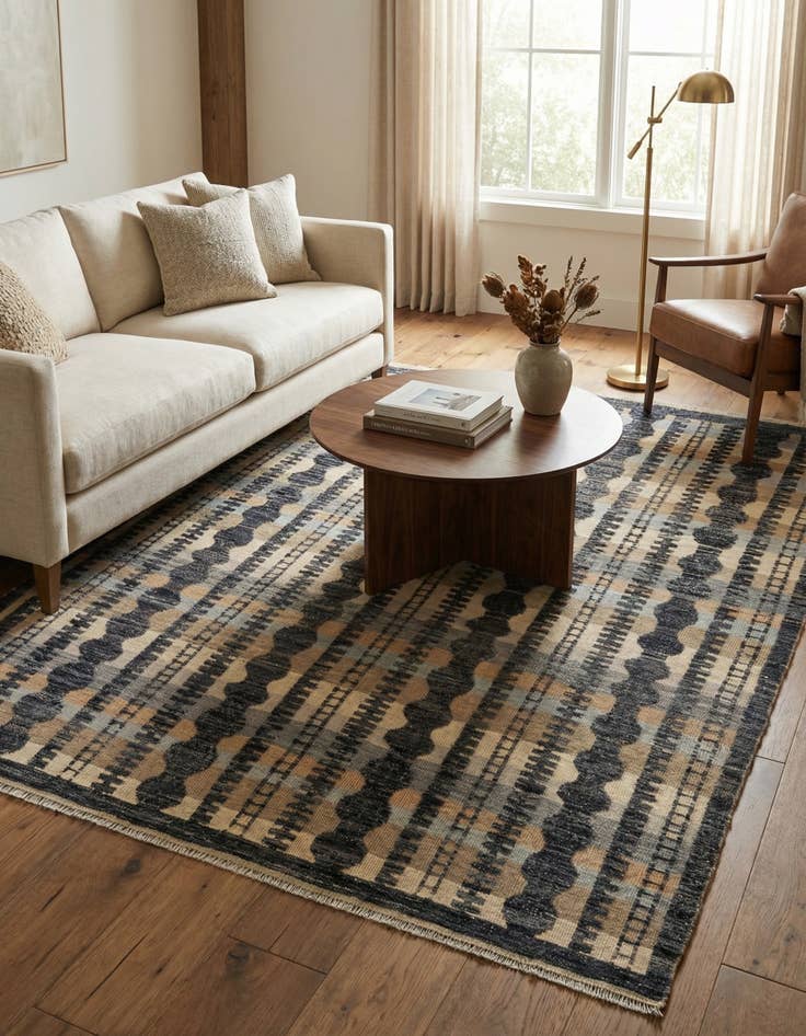 Detail image of 8' 2 x 10' 5  Hand Knotted Darya Wool Rug