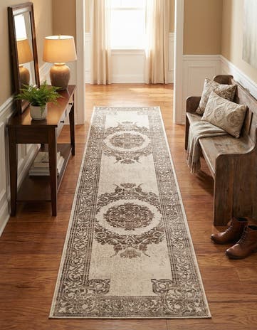 2' 6 x 10' Hermitage Runner Rug