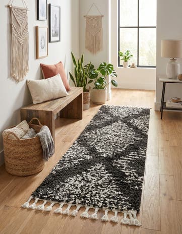 Black and White Serenity Shag Runner Rug