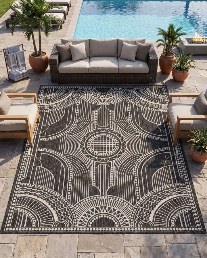 7' 10 x 10' Easy-Clean Traditional Indoor / Outdoor Rug