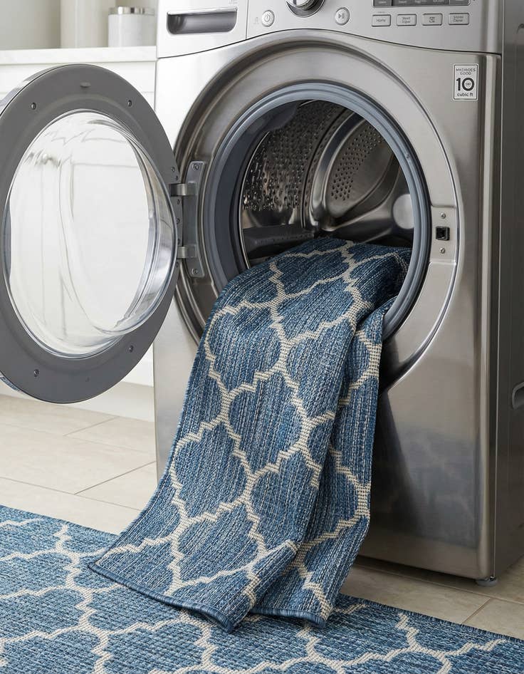 Detail image of 2' x 8'  Washable Trellis Indoor / Outdoor Runner Rug