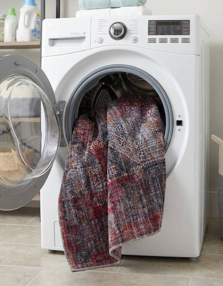 Detail image of 5' 3 x 5' 3  Washable Mangata Square Rug