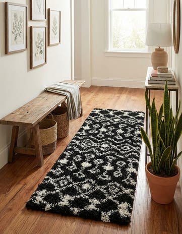 2' x 5' Moroccan Trellis Shag Runner Rug