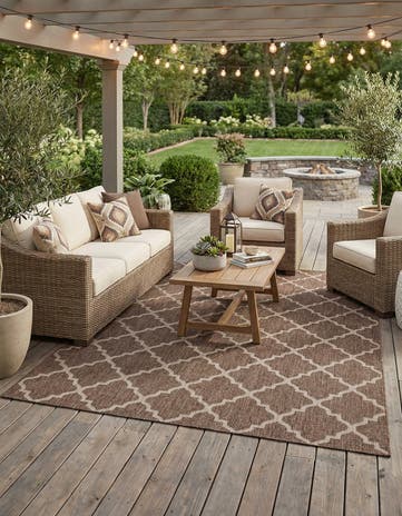 9' x 12' Easy-Clean Lattice Indoor / Outdoor Rug