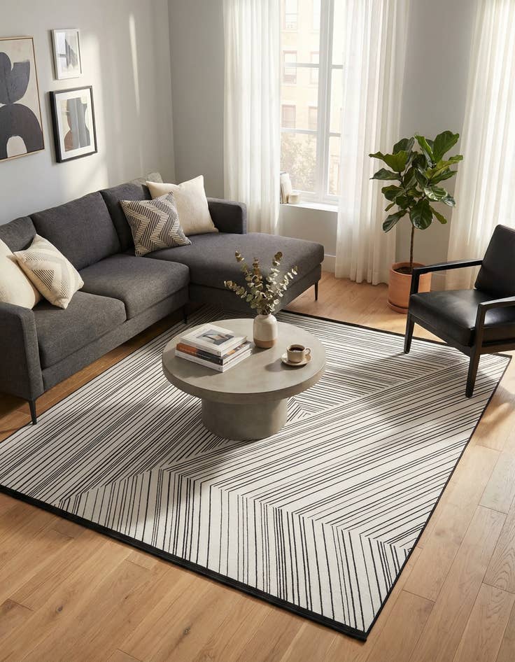 Detail image of 7' 10 x 7' 10 Milano Square Rug