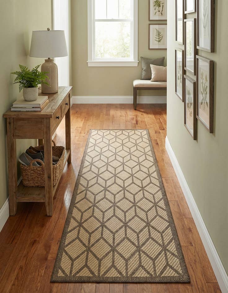 Detail image of 2' 9 x 8' Dunes Runner Rug