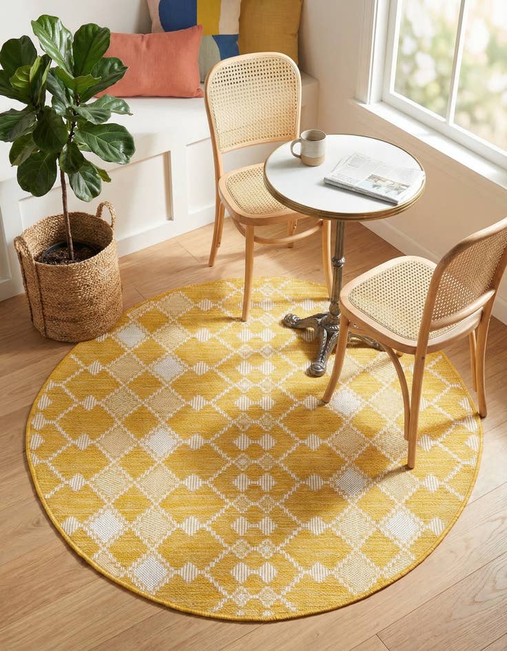 Detail image of 4' x 4'  Washable Trellis Indoor / Outdoor Round Rug