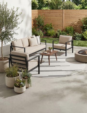 White and Black Easy-Clean Modern Indoor / Outdoor Round Rug