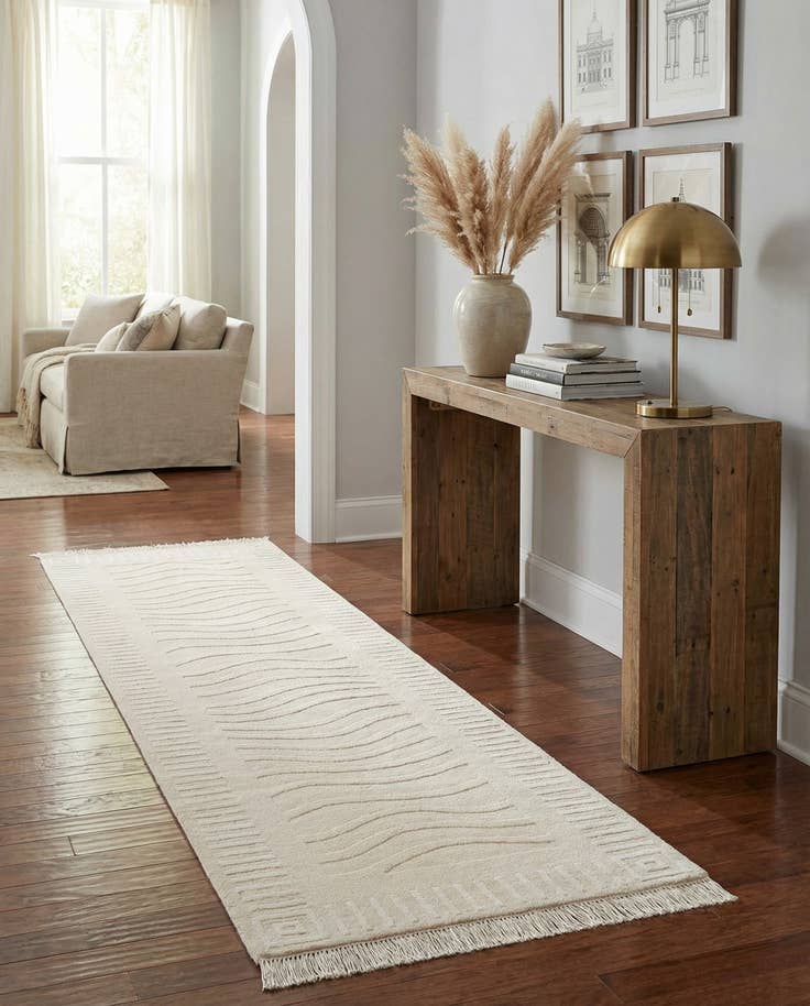 Detail image of 2' 10 x 9' 10 Hand Knotted Darya Wool Runner Rug