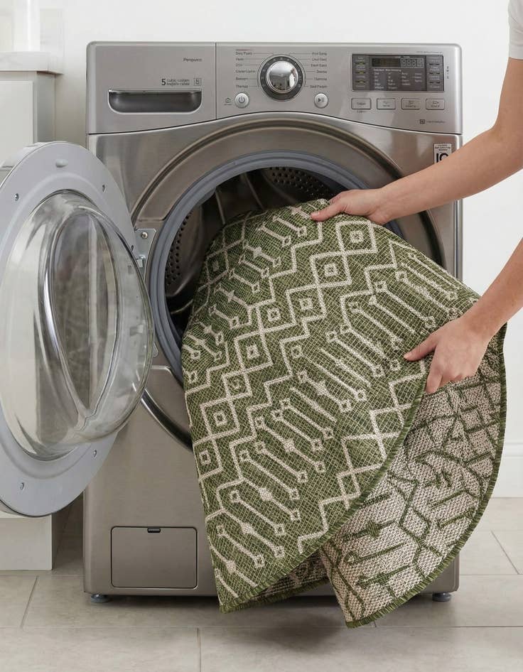 Detail image of 4' x 4'  Washable Trellis Indoor / Outdoor Round Rug