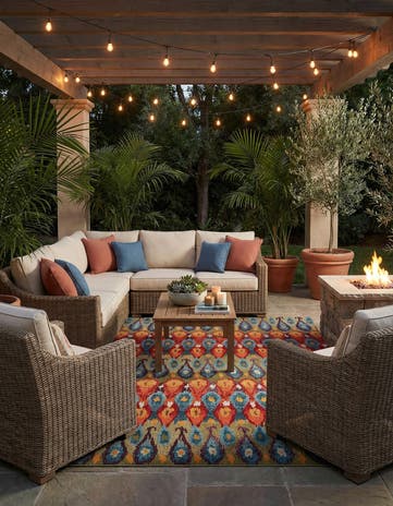 10' x 13' Easy-Clean Modern Indoor / Outdoor Rug