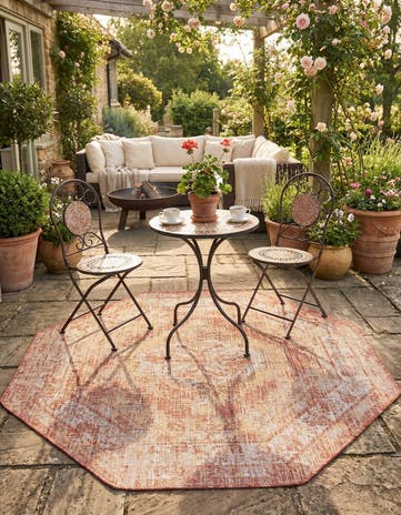 Rust Red Easy-Clean Traditional Indoor / Outdoor Octagon Rug