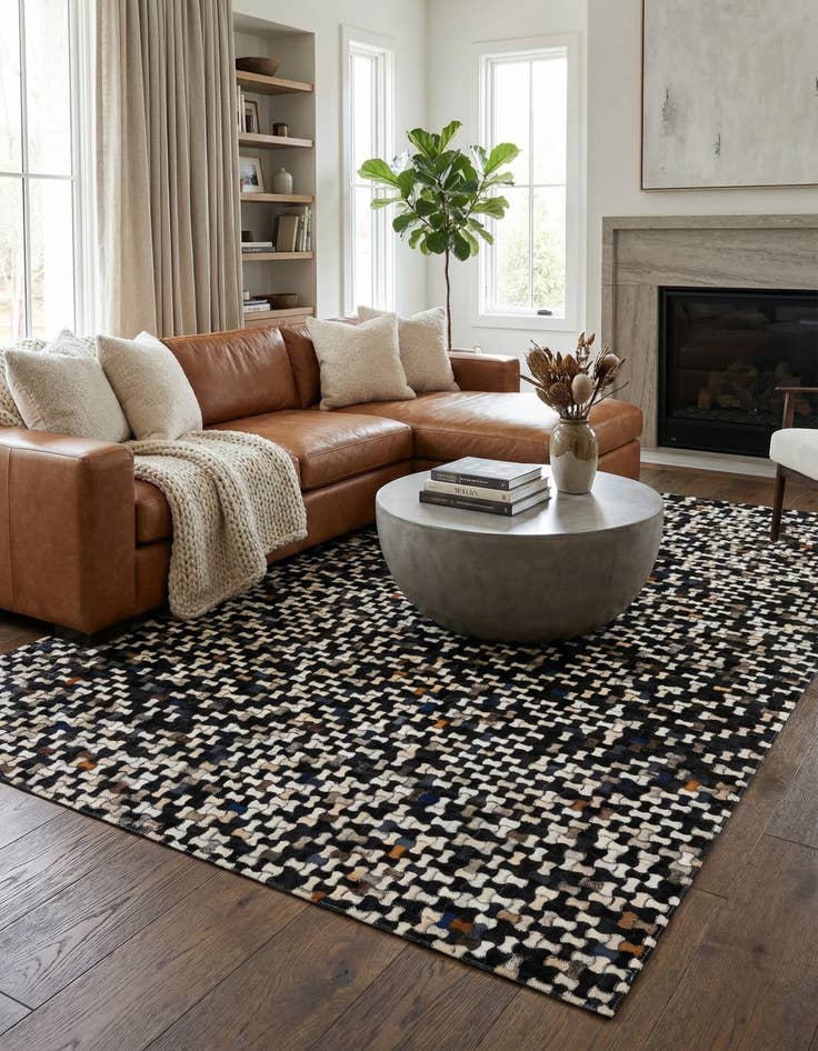 Detail image of  5' 1 x 8' Cowhide - Patchwork Rug