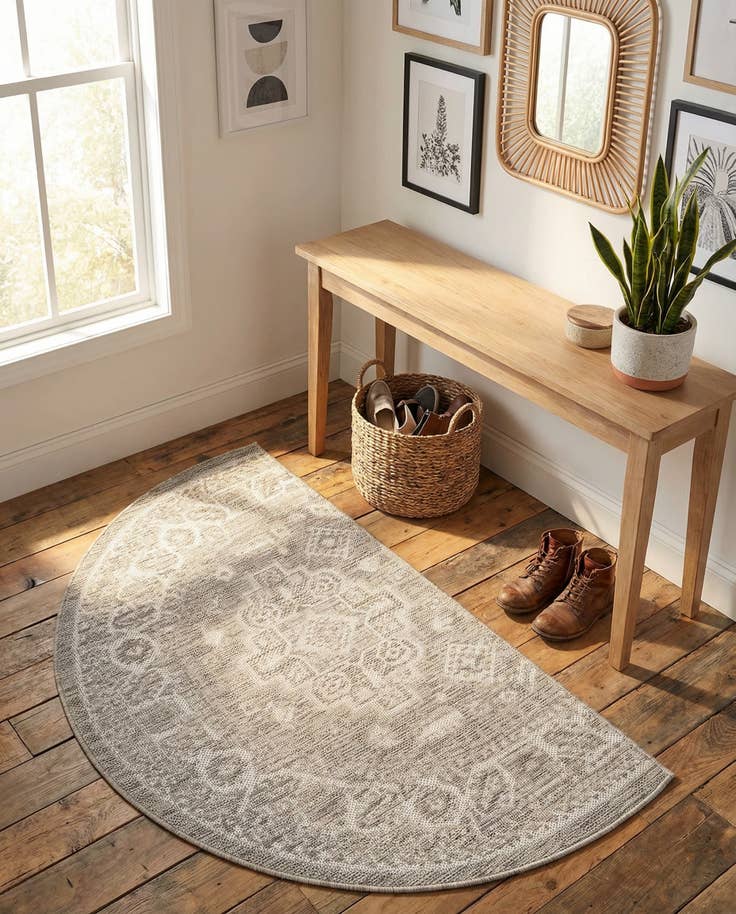 Detail image of 2' 7 x 4' Easy-Clean Aztec Indoor / Outdoor Hearth Rug