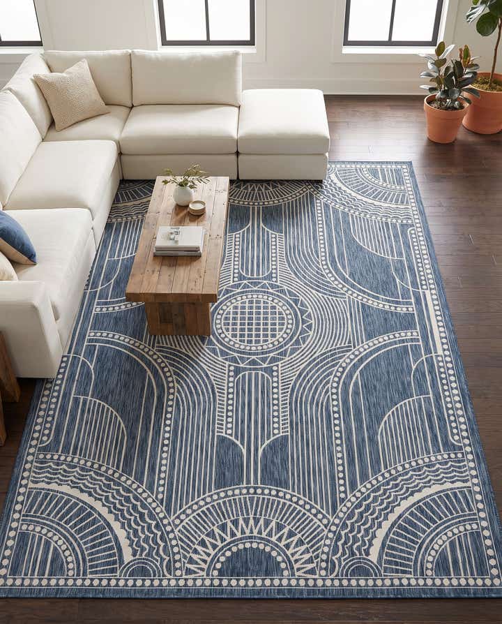 10' x 14' Easy-Clean Traditional Indoor / Outdoor Rug