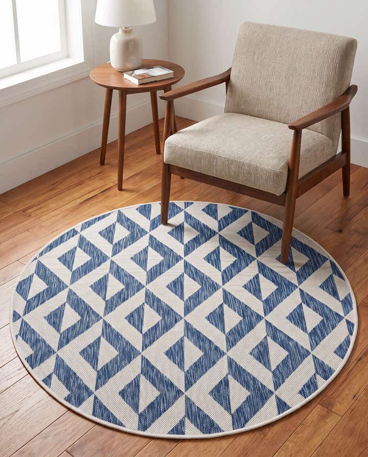 4' x 4' Easy-Clean Jill Zarin Napa Indoor / Outdoor Round Rug