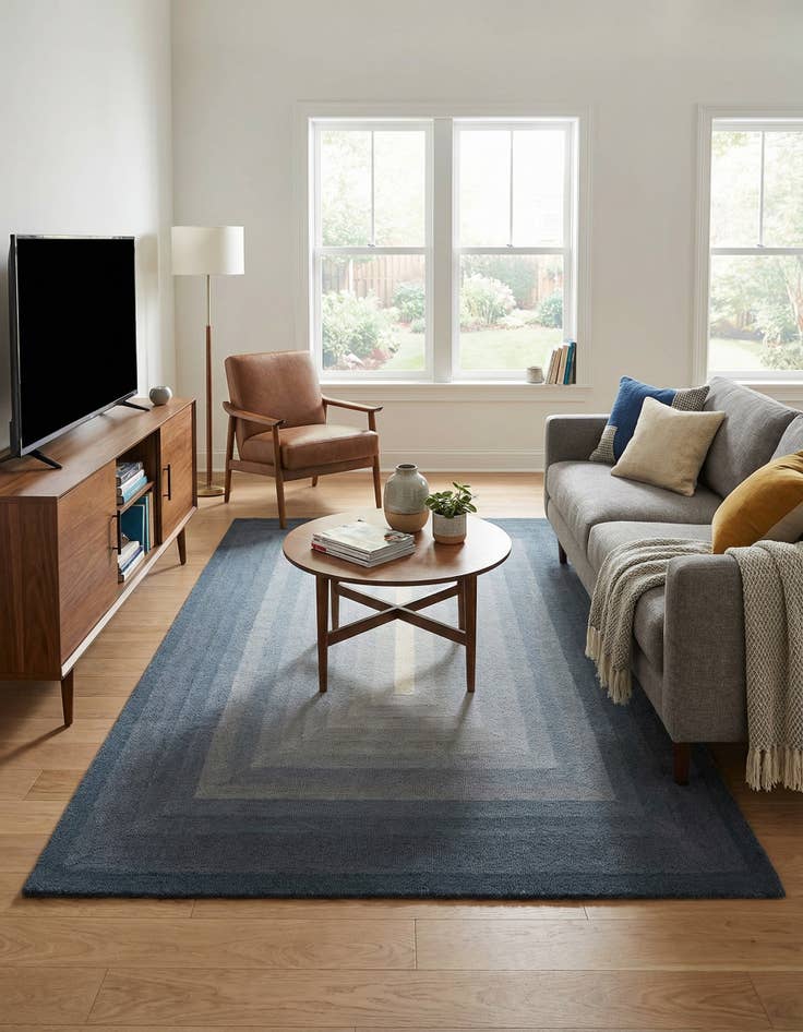 Detail image of  5' 1 x 8' Ombre Wool Rug