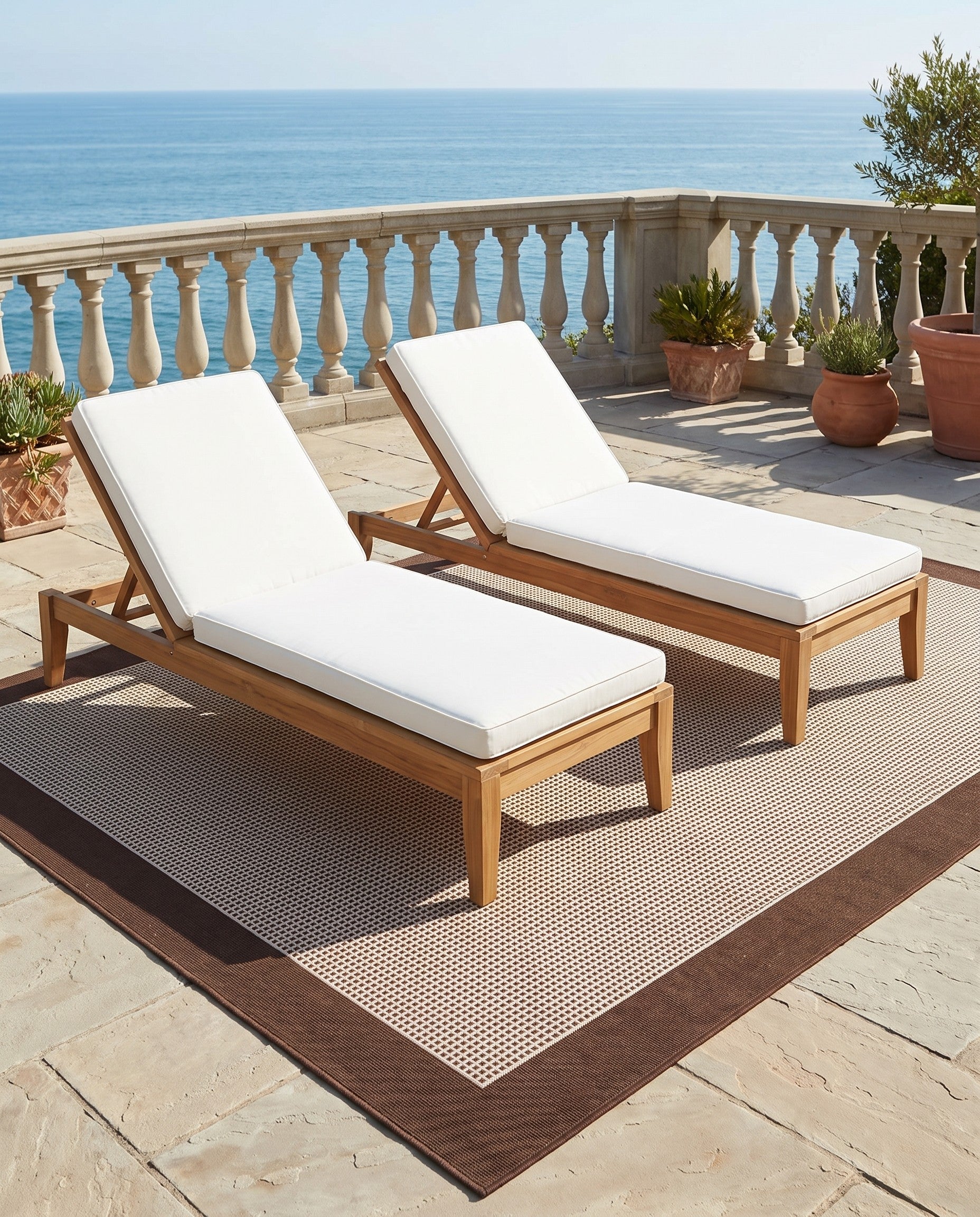 9' x 12' Easy-Clean Border Indoor / Outdoor Rug