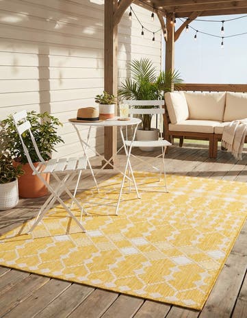 Yellow Easy-Clean Lattice Indoor / Outdoor Rug