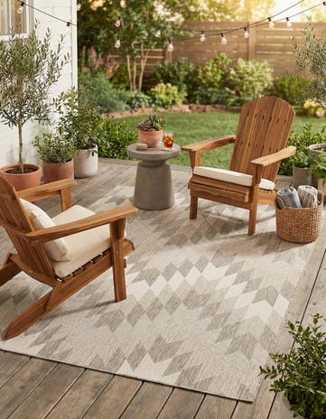 7' 10 x 10' Easy-Clean Modern Indoor / Outdoor Rug