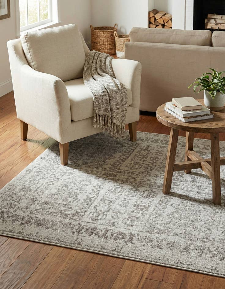 Detail image of  4' x 4' Oxford Square Rug