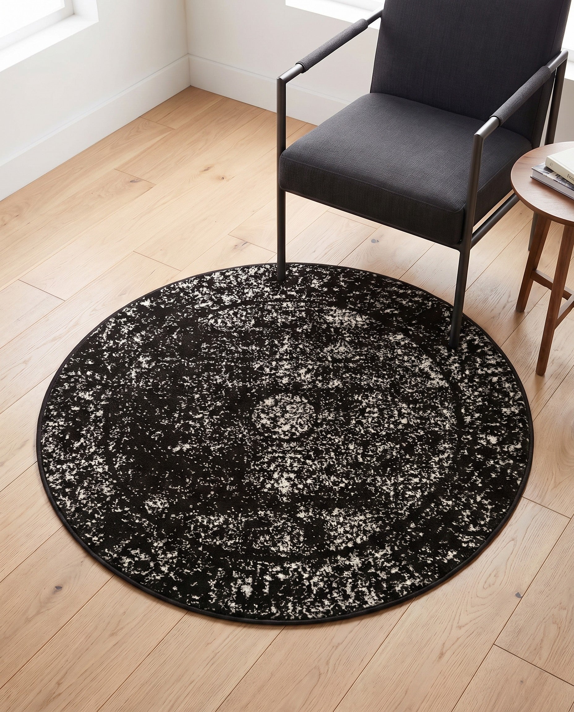 3' 1 x 3' 1 Monaco Round Rug