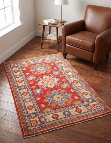 2' 9 x 4' Hand Knotted Kazak Rug
