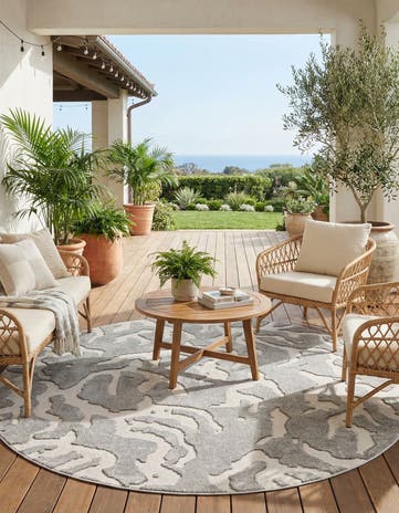 10' x 10' Easy-Clean Sabrina Soto Indoor / Outdoor Round Rug