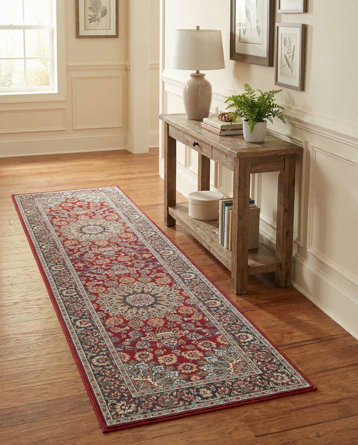 2' 7 x 10' Easy-Clean Traditional Indoor / Outdoor Runner Rug