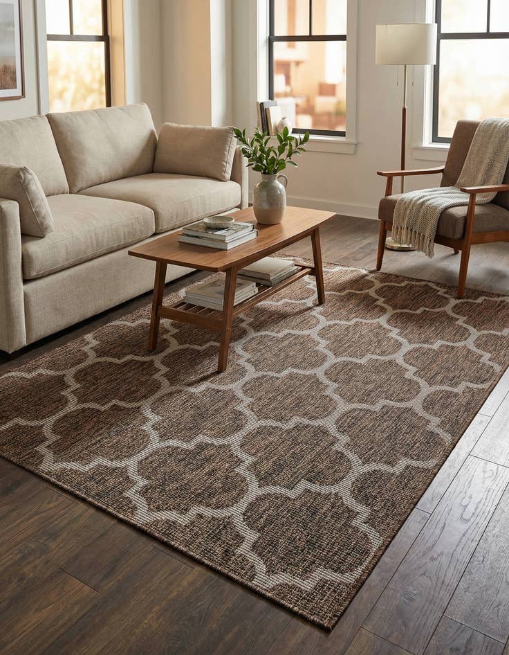 Detail image of 4' x 6' Easy-Clean Trellis Indoor / Outdoor Rug