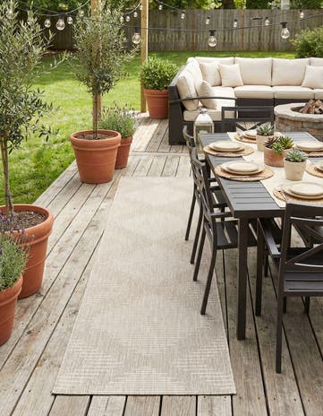 3' 3 x 14' Easy-Clean Modern Indoor / Outdoor Runner Rug