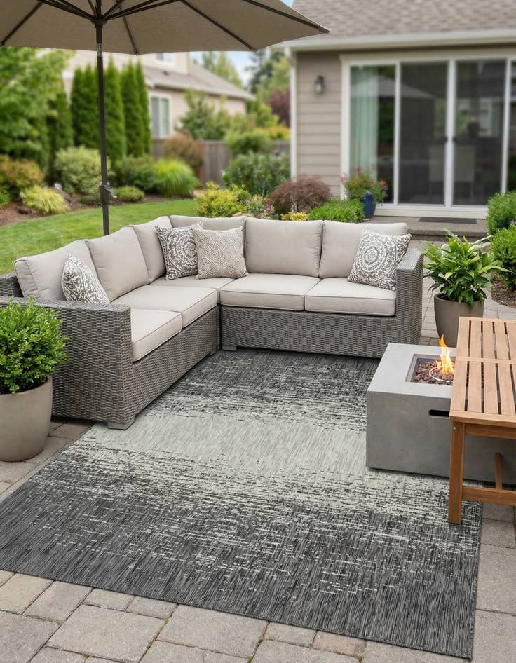 Detail image of 9' x 12'  Washable Modern Indoor / Outdoor Rug