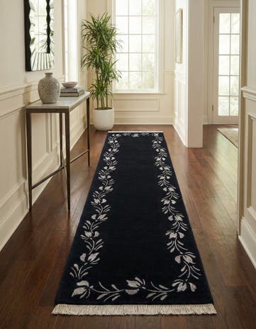 2' 9 x 10' Hand Knotted Darya Wool Runner Rug