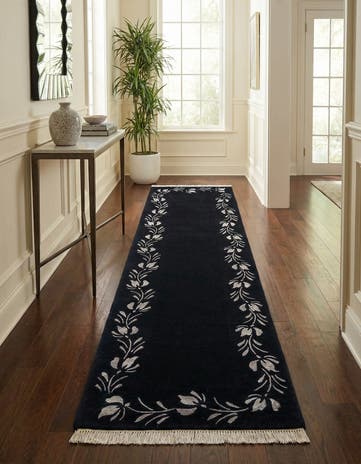 2' 9 x 10' Hand Knotted Darya Wool Runner Rug