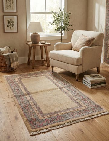 2' 7 x 4' 4 Hand Knotted Nepal Wool Rug
