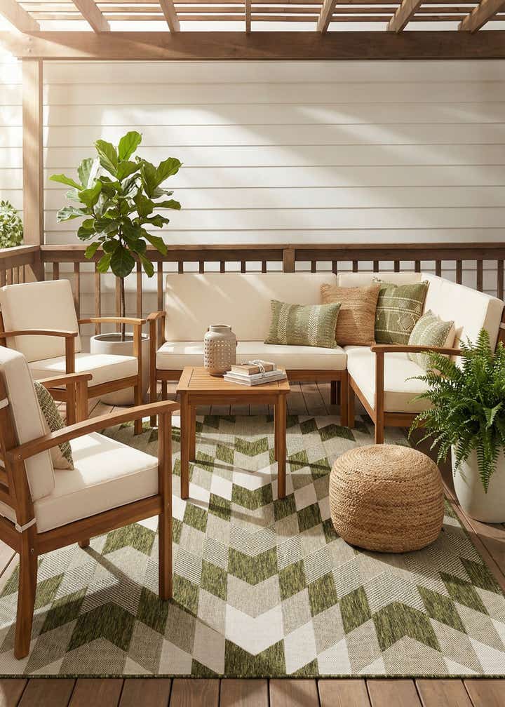 5' 3 x 8' Easy-Clean Modern Indoor / Outdoor Rug