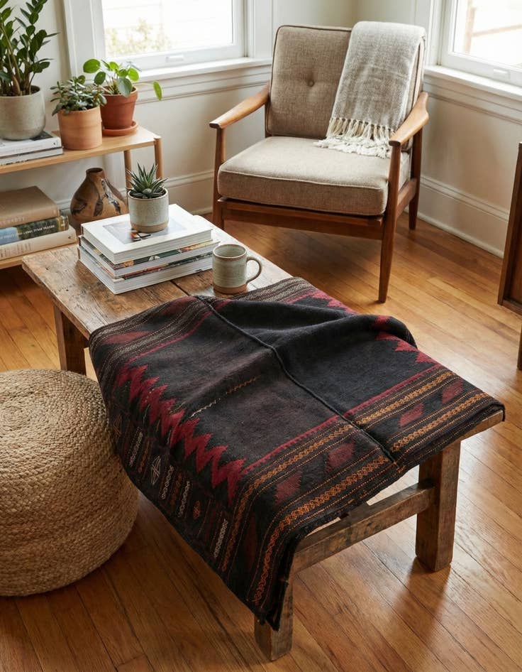 Detail image of 3' 9 x 4' 3  Hand Woven Kilim Modern Wool Square Rug