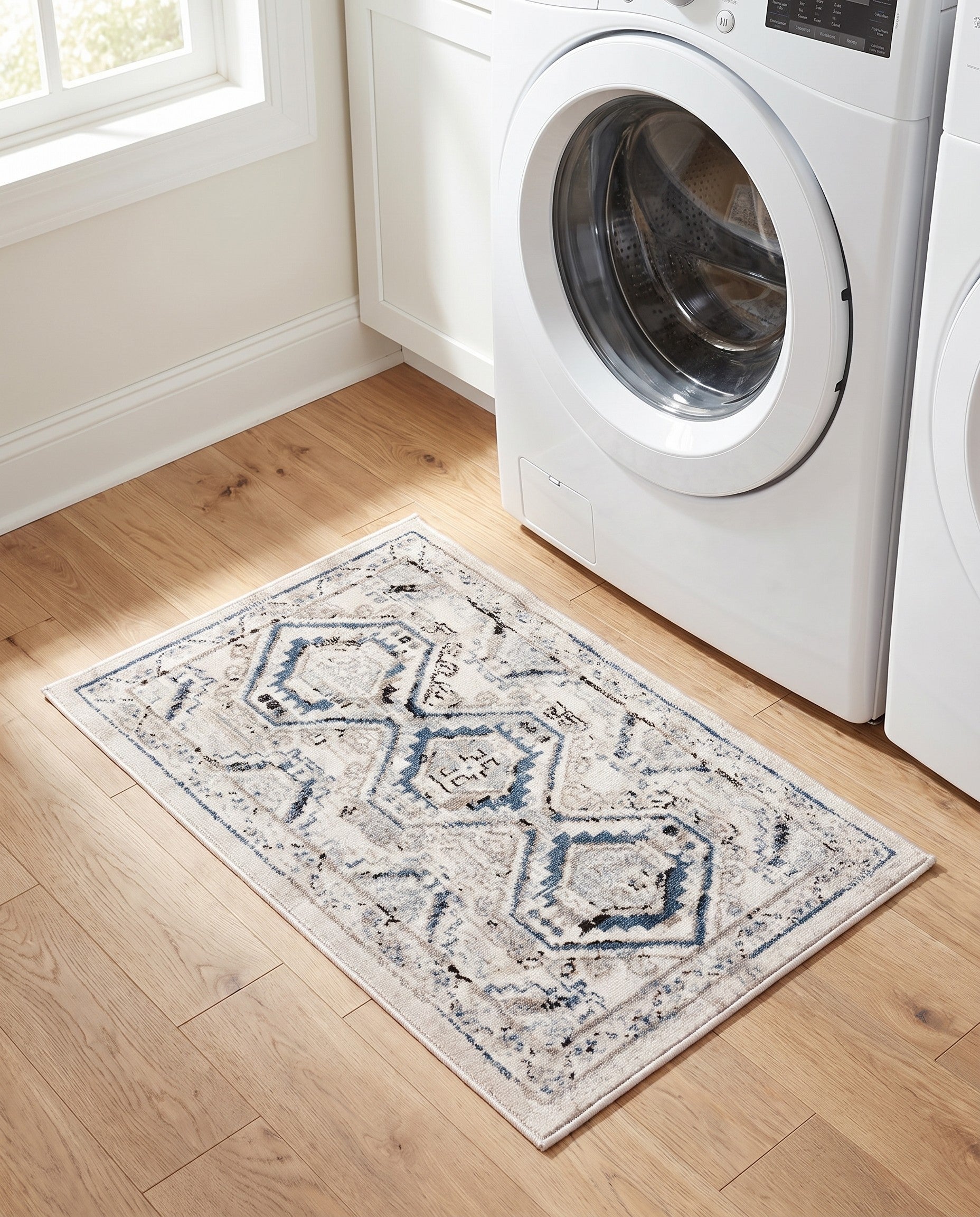 2' x 3' Charlotte Rug
