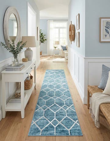 2' 7 x 16' 5 Lattice Trellis Runner Rug