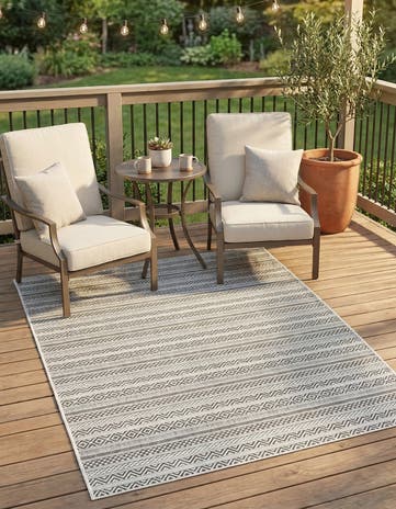 4' x 6' Easy-Clean Ribbon Indoor / Outdoor Rug