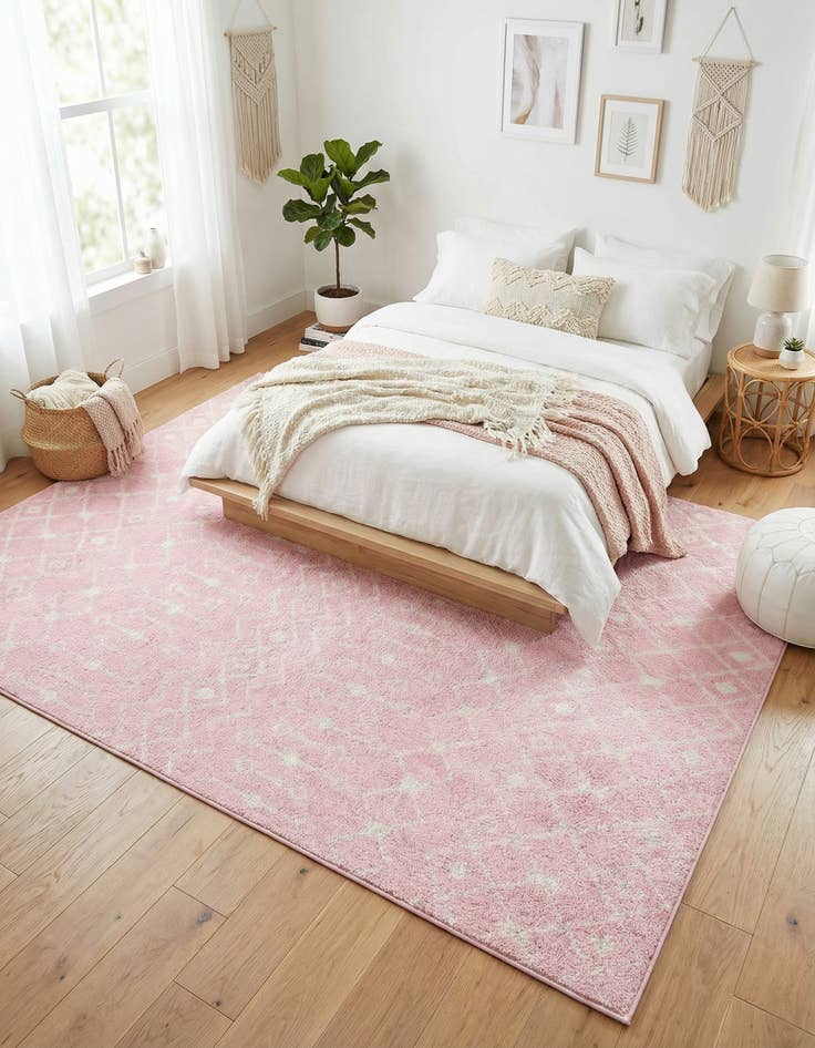 Detail image of 6' x 9' Moroccan Trellis Rug